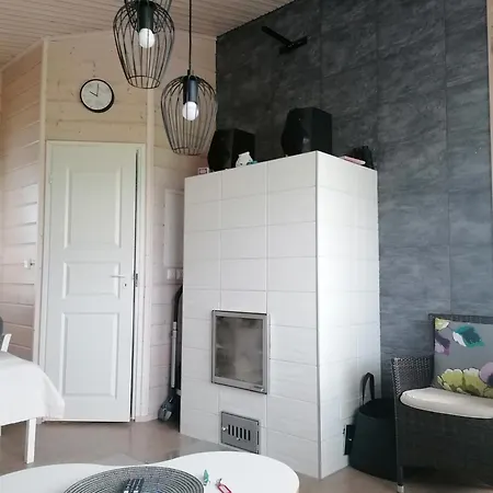 Viihtyisae Saunamoekki Paeaerakennuksen Takana, Oma Rauha *