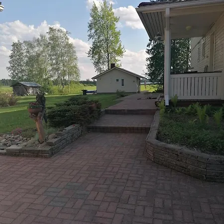 度假居 Viihtyisae Saunamoekki Paeaerakennuksen Takana, Oma Rauha Nivala