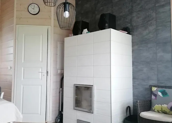 Viihtyisae Saunamoekki Paeaerakennuksen Takana, Oma Rauha *