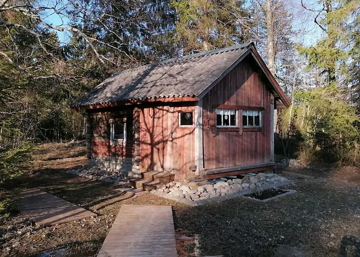 Viihtyisä Saunamökki Päärakennuksen Takana, Oma Rauha Nivala